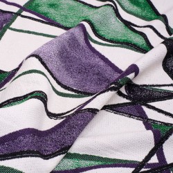 szprychy, barwny kilim żakardowy, fiolet, zieleń, czerń i biel - zbliżenie